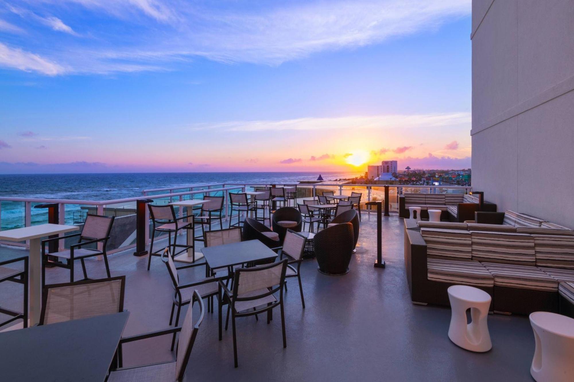 Springhill Suites By Marriott Panama City Beach Beachfront Esterno foto